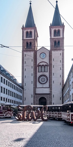 Würzburg, City Tour with the Bimmelbahn Train - Housity