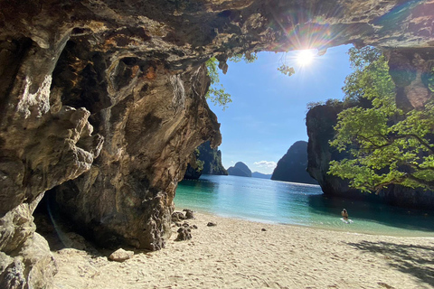 Krabi: Hong Islands Longtail Private Boat Trip & Snorkeling Private Tour Speedboat Option