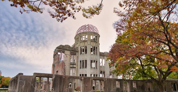 Osaka/Kyoto: Bustour nach Hiroshima Miyajima & Shinkansen-Ticket
