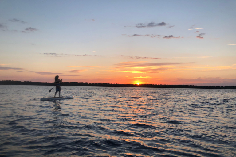 Rent a stand-up-paddling board