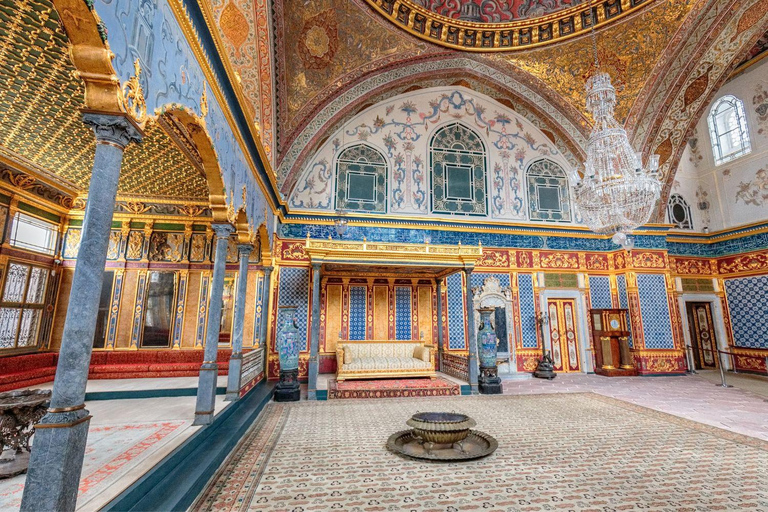 Istanbul: Small Group Guided Tour with Lunch & Tickets