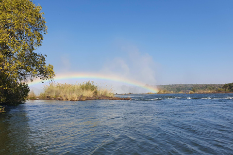 Tagestour: Victoria Falls Tour, Mittagessen & Luxus-Sonnenuntergangs-KreuzfahrtTagesausflug: Victoria Falls Tour, Mittagessen & Sunset Cruise