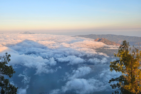 Bali: Mount Abang Guided Hike with Hotel Pickup