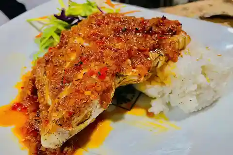 Marisco de Hoi An, degustación de frutas tropicales y fabricación de farolillos.