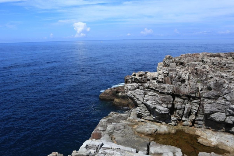 From Osaka: Shirahama Coastal Scenery Day Tour