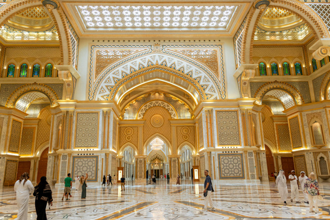 Explore Abu Dhabi: 2-Day Cultural Journey from DubaiShared Tour in Spanish