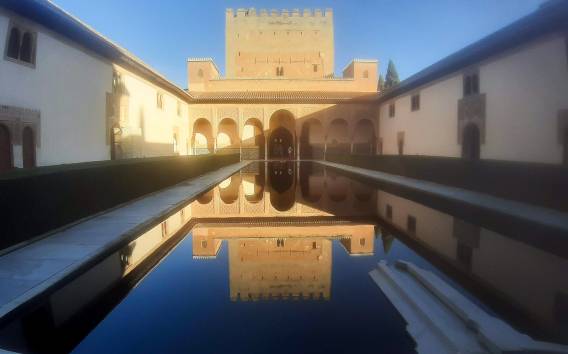 Alhambra: Privater geführter Rundgang mit lokalem Guide