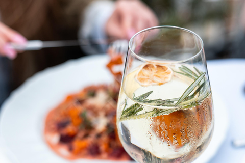 Prague: Sky Bar Aperitivo Menu with Drink & Panoramic Views 1-Hour Option with Aperitivo Menu and 1 Drink