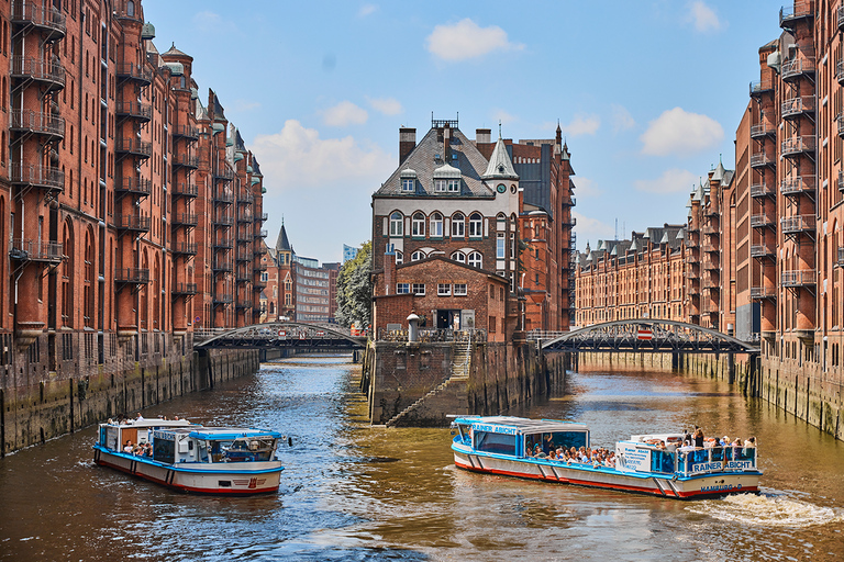 Hamburg: Harbor Cruise and Bus City Hop-On Hop-Off Tour Rainer Abicht: 2-Hour Harbor Cruise and Bus City Tour