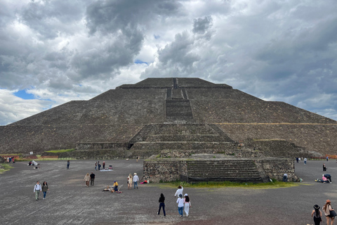 Mexico City: Teotihuacan, Shrine of Guadalupe & Tlatelolco Tour