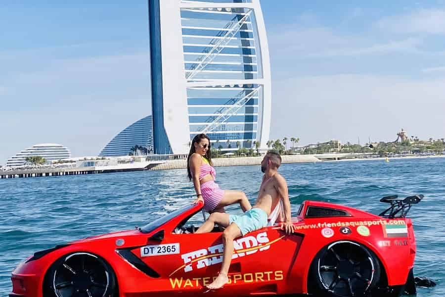 Dubai: Jet Car zum Burj Al Arab mit Frühstück und Softdrink. Foto: GetYourGuide Dubai: Jet Car zum Burj Al Arab mit Frühstück und Softdrink. Foto: GetYourGuide
