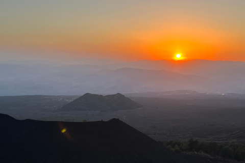 COUCHER DE SOLEIL À ETNA : VISITE GUIDÉE D'ETNA AVEC PRISE EN CHARGE DEPUIS CATANE