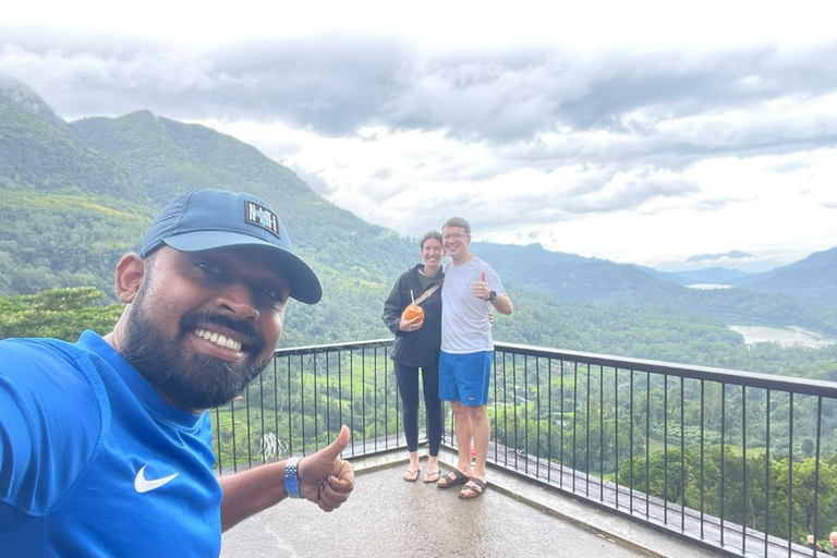 Kandy: Colonial History, War Cemetery & Royal Gardens Tour