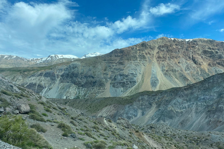 Santiago: Private Full Day El Yeso Reservoir and Vineyard