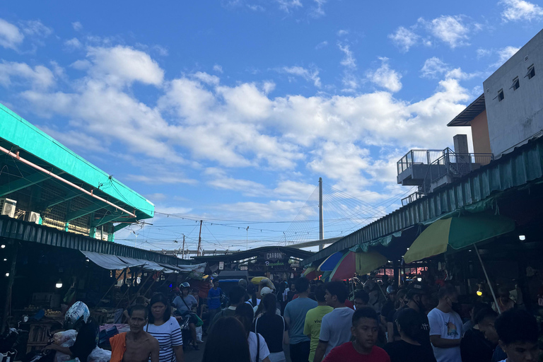 Cebu: Downtown Culture and Community Tour with Guide