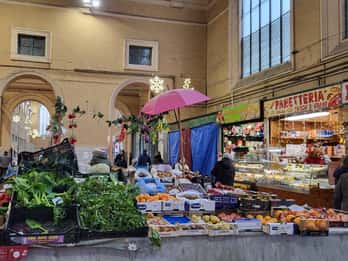 Visite culinaire à pied : Découvrez les saveurs locales de Livourne