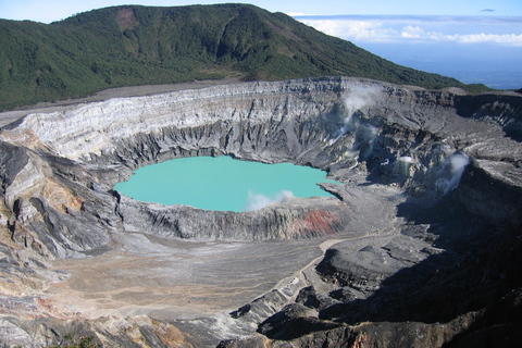 Poás Volcano: Day Tour + Breakfast & Starbucks Coffee Farm