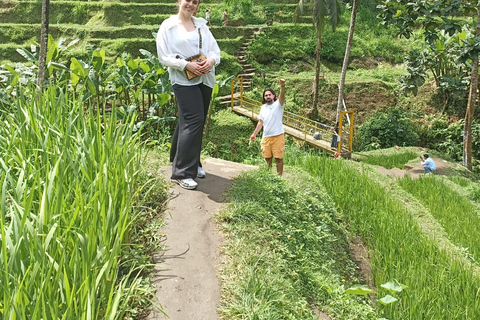 ubud trip monkey forest sanctuary