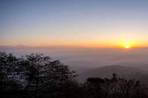 Kathmandu: Nagarkot Sunrise View private Tour and Hike
