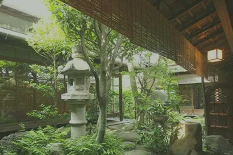 Kyoto: Gion Festival Evening Walking Tour with English Guide
