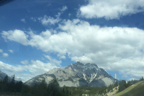 Minivan Flygplatstransfer: Banff  CalgaryMinivan Charter: Calgary till Banff