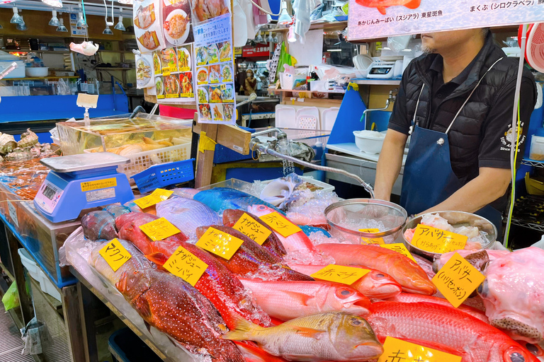 Naha Makishi Public Market : Sushi making experience English guided guide