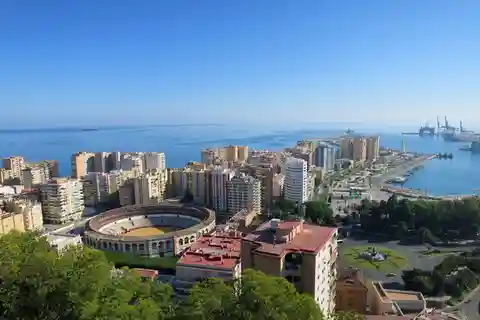 Ronda: excursion to Malaga with guided tour guide