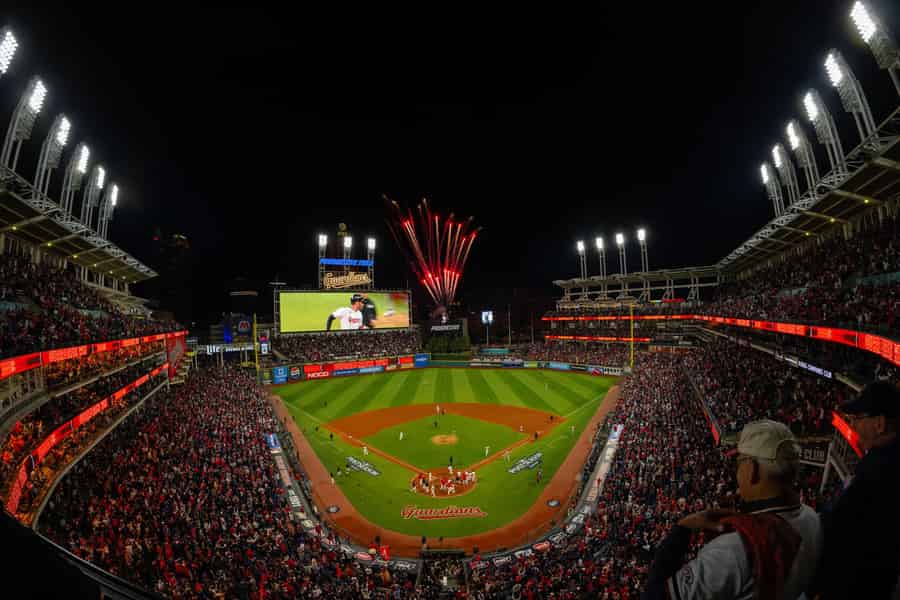Cleveland Guardians Baseballspiel im Progressive Field. Foto: GetYourGuide Cleveland Guardians Baseballspiel im Progressive Field. Foto: GetYourGuide