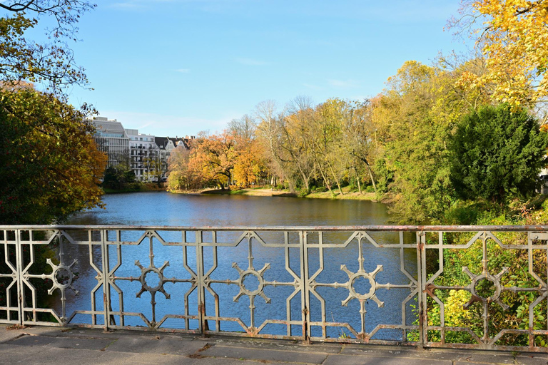 Dusseldorf City Highlights Private Guided Walking Tour 3-hour: Extended Old Town Tour
