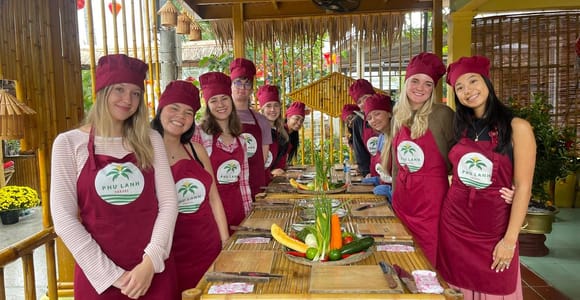 Hoi An: Cooking Class & Basket Boat, Coffee, Lantern Making