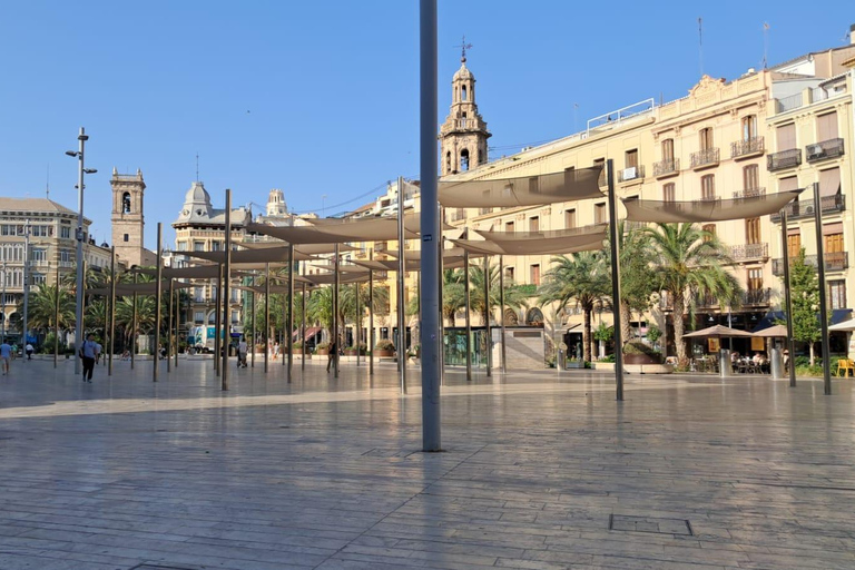 Valencia Old Town: Guided Tour in German with an Official Guide (Small Group) Valencia Old Town: Small Group City Tour in German