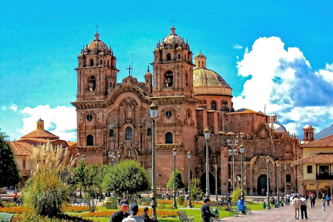 Around Cusco: Free Walking Tour Cusco Historic Center Free Walking Tour Cusco Historic Center for 2 hours.