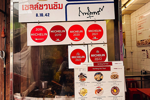 Small Group Bangkok Tour: Street Food, Markets and Temples