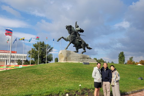 Moldova: Noul Neamț Monastery and Fortress Tour