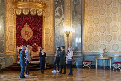 Visita ao Palácio de Chrtistiansborg em inglês