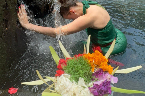 Tirta Empul: Purification Ritual and Temple Tour Basic Package: Purification Ritual and Temple Tour