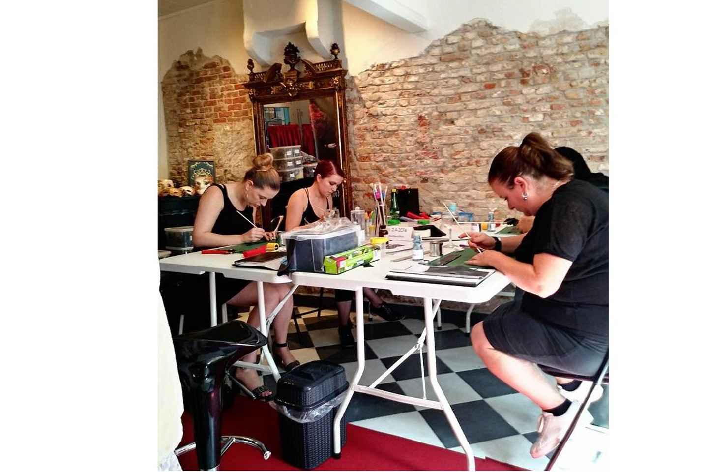 Bruges: Latex Clothing Workshop