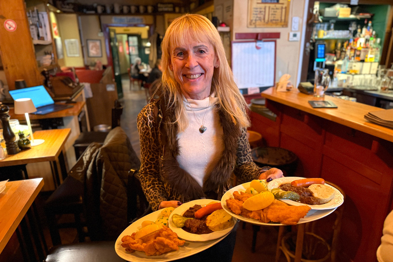 Vienna: Guided Food Tour with 8+ Food Tasting & Secret Dish