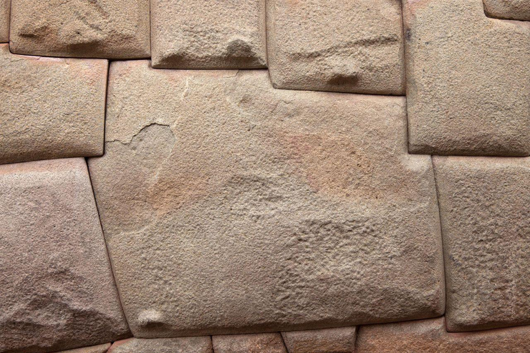 Cusco: Walking Tour Through Streets, History & Local Culture