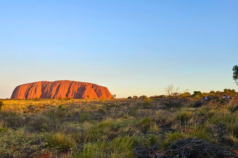 From Alice Springs: Day Trip to Uluru with BBQ Dinner