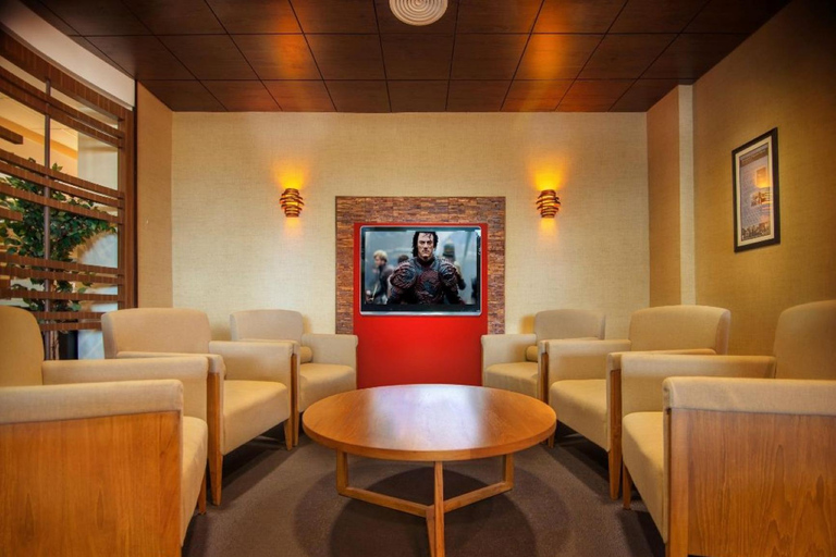 MBJ Montego Sangster INTL Airport Club Mobay Lounge Access Main Terminal International Departure: Club Mobay Departure