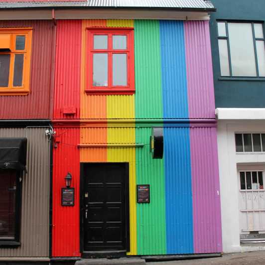 Рейкявик: Частна пешеходна обиколка на ЛГБТК+ с местен екскурзовод