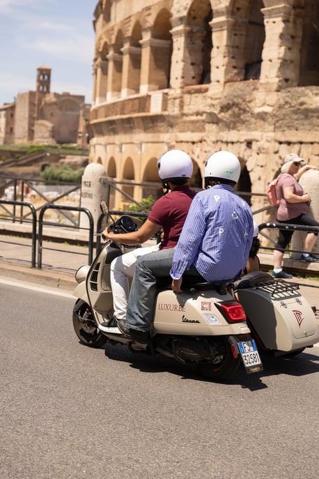 Vespa-Seitenwagen-To...