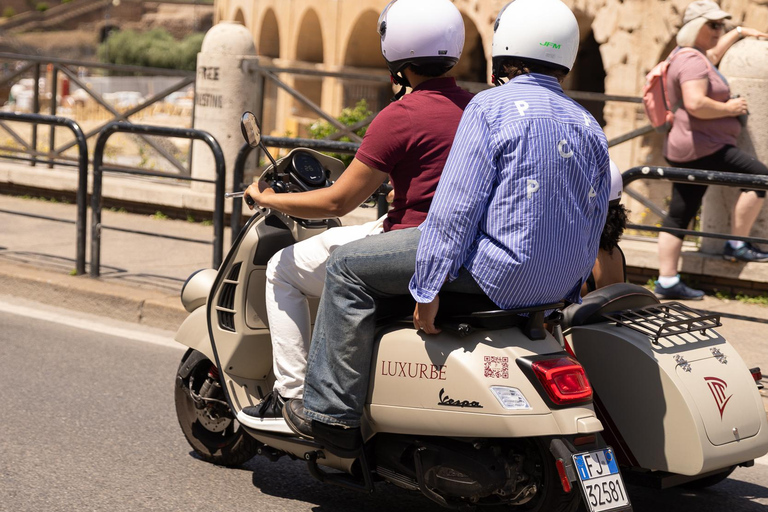 Vespa Sidecar Tour: Rome in a Flash Vespa Sidecar Tour: Express Highlights of Rome
