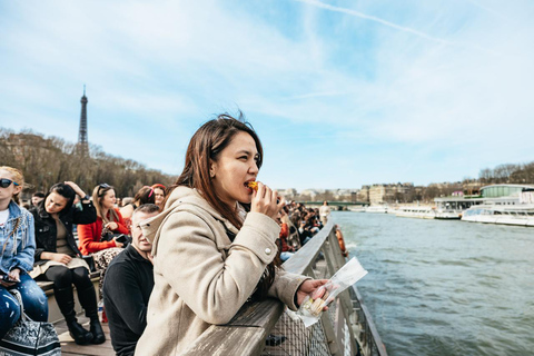 Paris: Seine River Sightseeing Cruise with Parisian Macaron Paris: Seine Day/Evening Cruise & Macaron Experience