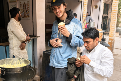Varanasi: Personalized Walking Tour with Local Guide