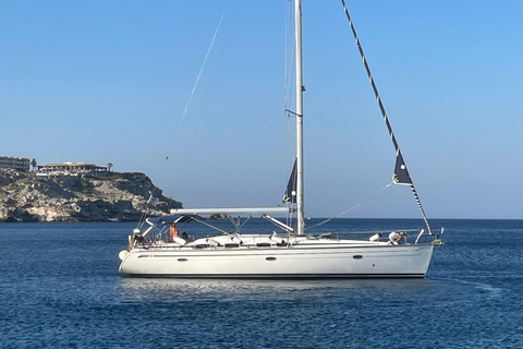 Rhodes : Excursion d&#039;une journée en bateau à voile avec déjeuner