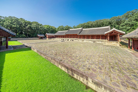 Seoul: Jongro UNESCO Heritage Small Group Walking Tour English Guide