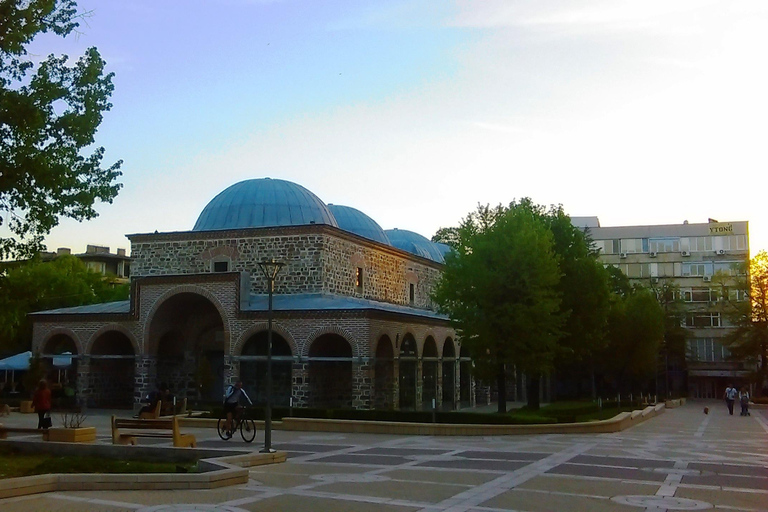 2日雅姆博尔库克兰迪亚节与普罗夫迪夫导游之旅2天亚姆博尔库克兰迪亚节及普罗夫迪夫导游游