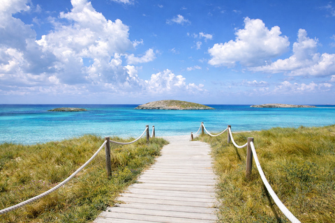Ibiza: Boat to Formentera with VIP bed, open bar, breakfast, lunch, dinner Full Experience with Sunset (in advance, phase 3)